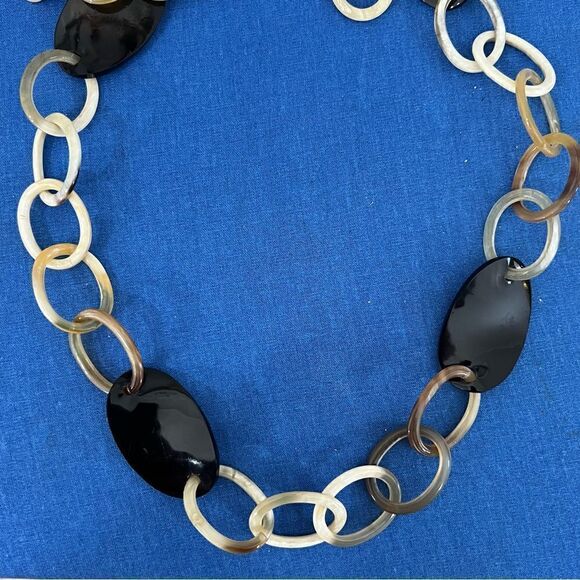 Black Enamell Faux‎ Ivory Chain Link Necklace - Picture 7 of 10
